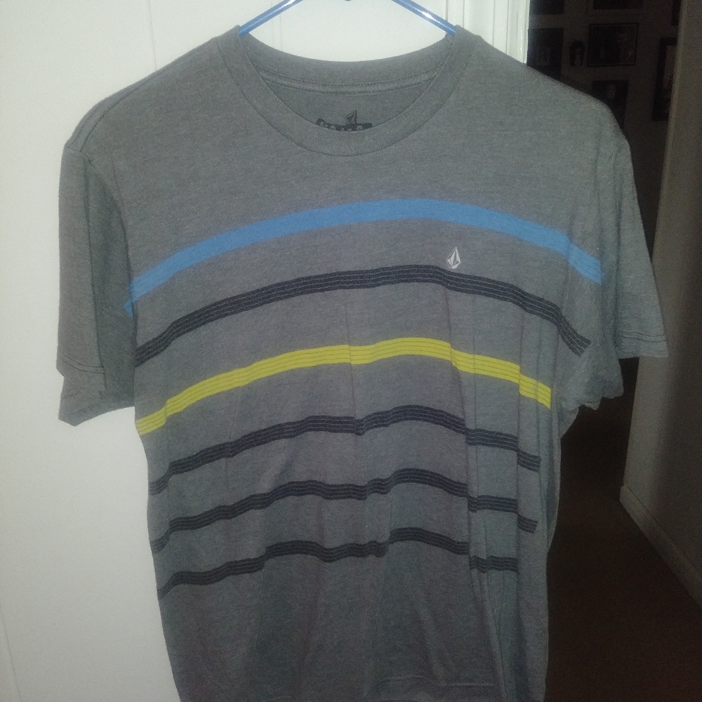 Volcom T shirt